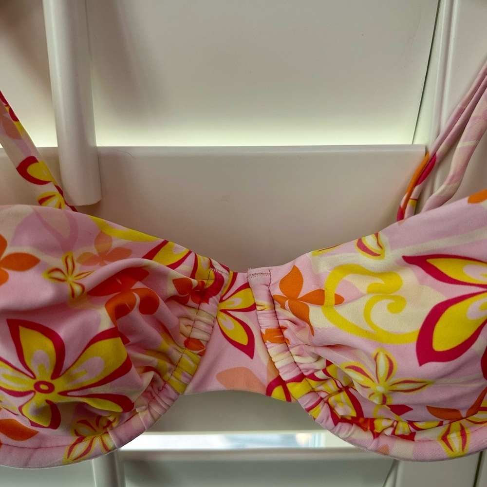 Vibrant Floral Bikini Top | NWOT | Blackbough - Picture 3 of 8